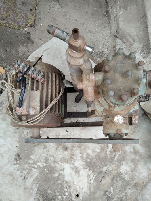 Продам воздушный компрессор