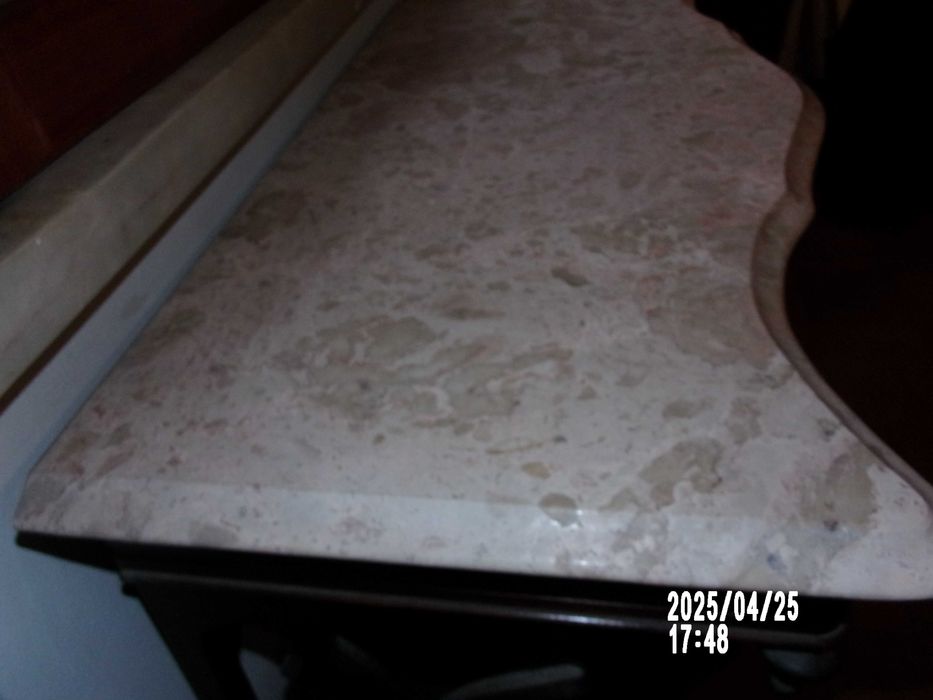 Móvel antigo de hall cde entrada em madeira e mármore