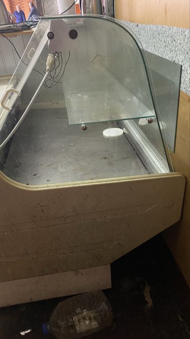 Холодильник вітрина