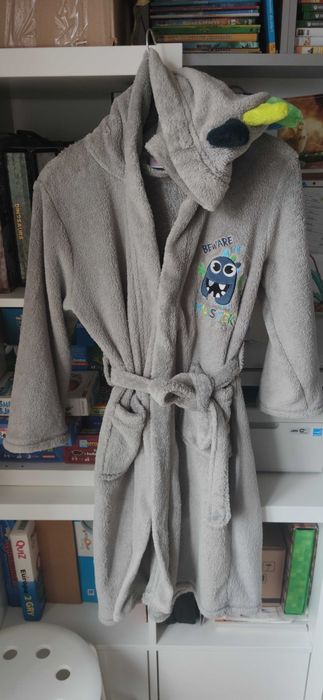 Szlafrok cool club smyk 128 134