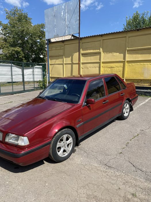 Продам Volvo 460