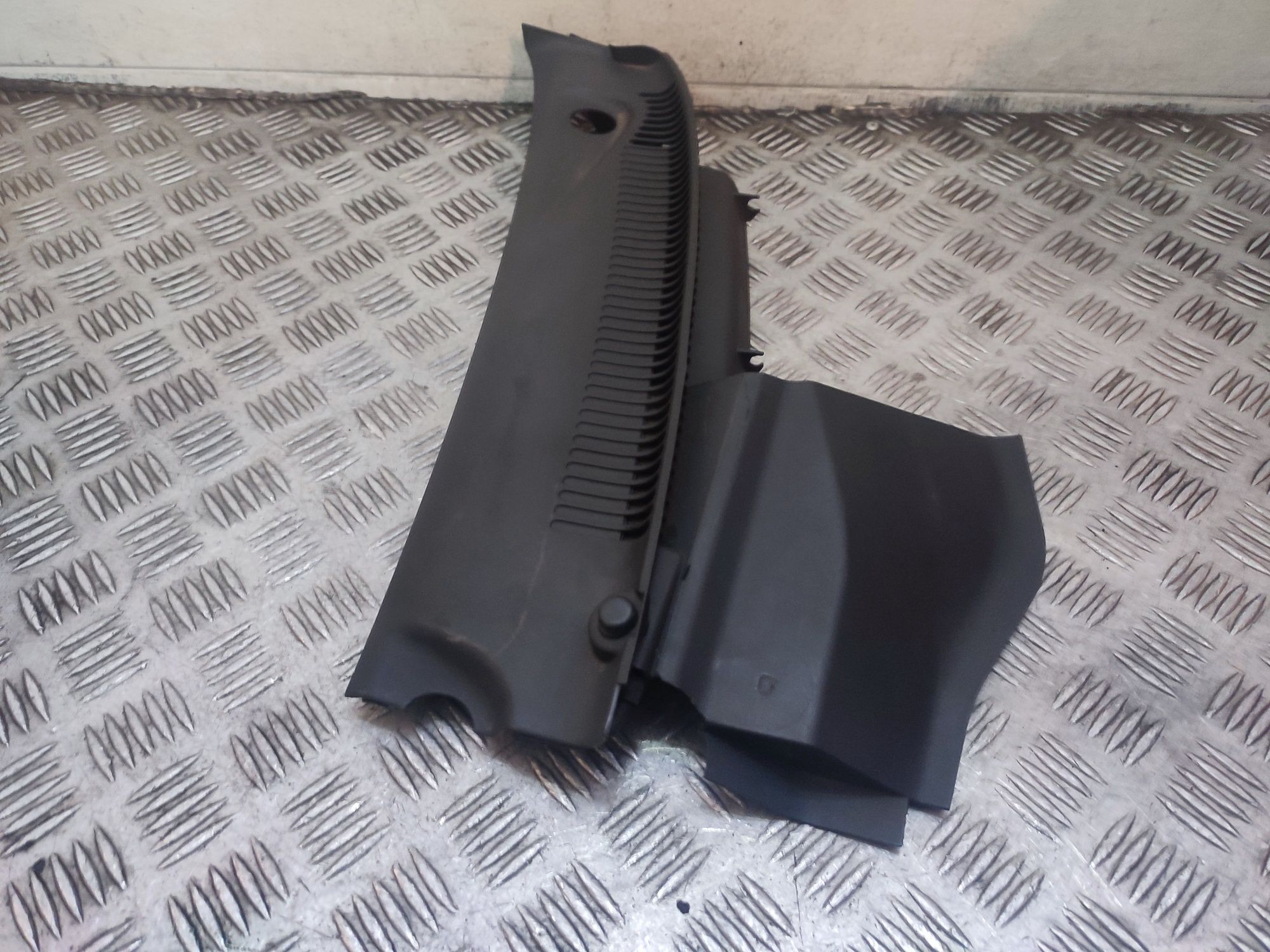 Opel Corsa C podszybie lewe