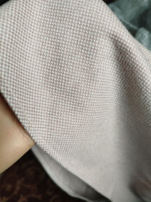 Гарна сукня на дівчинку