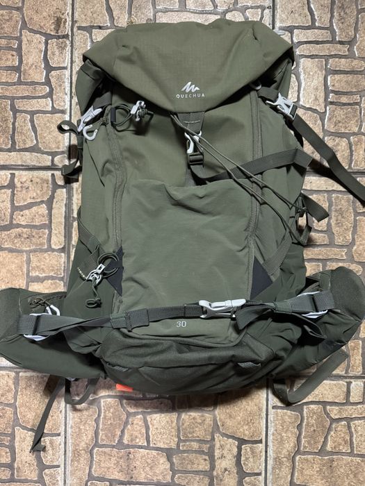 Plecak trekingowy queshua 30 l