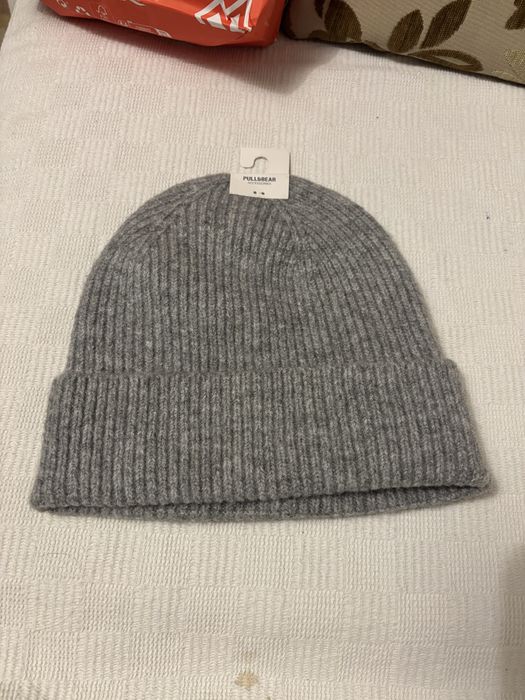Продам шапку Pull&Bear