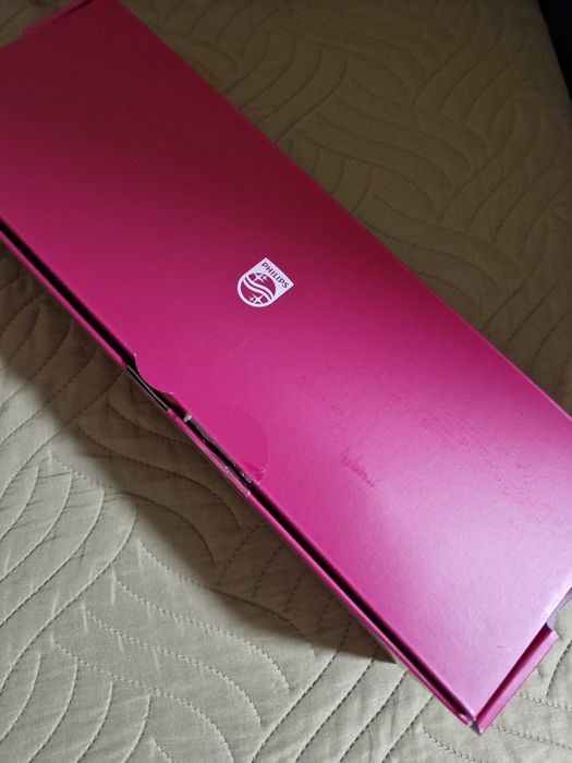 Стайлер Philips із технологією  SenseIQ