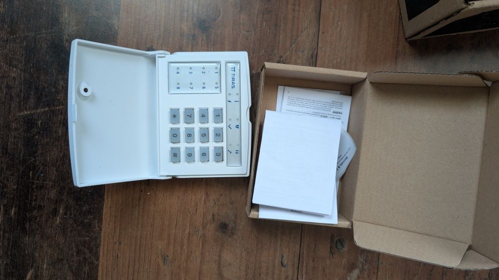 Пристрій охорони Tiras Nova M HW3, з клавіатурою та датчиками