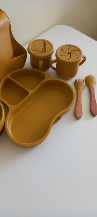 Силікований посуд для годування