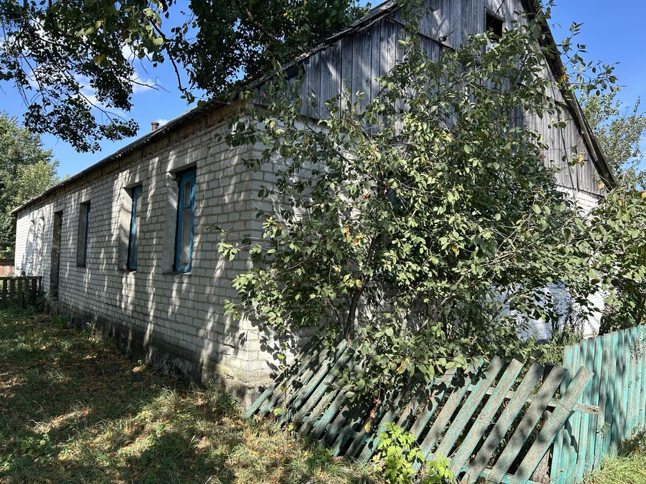 Продаємо частину будинку