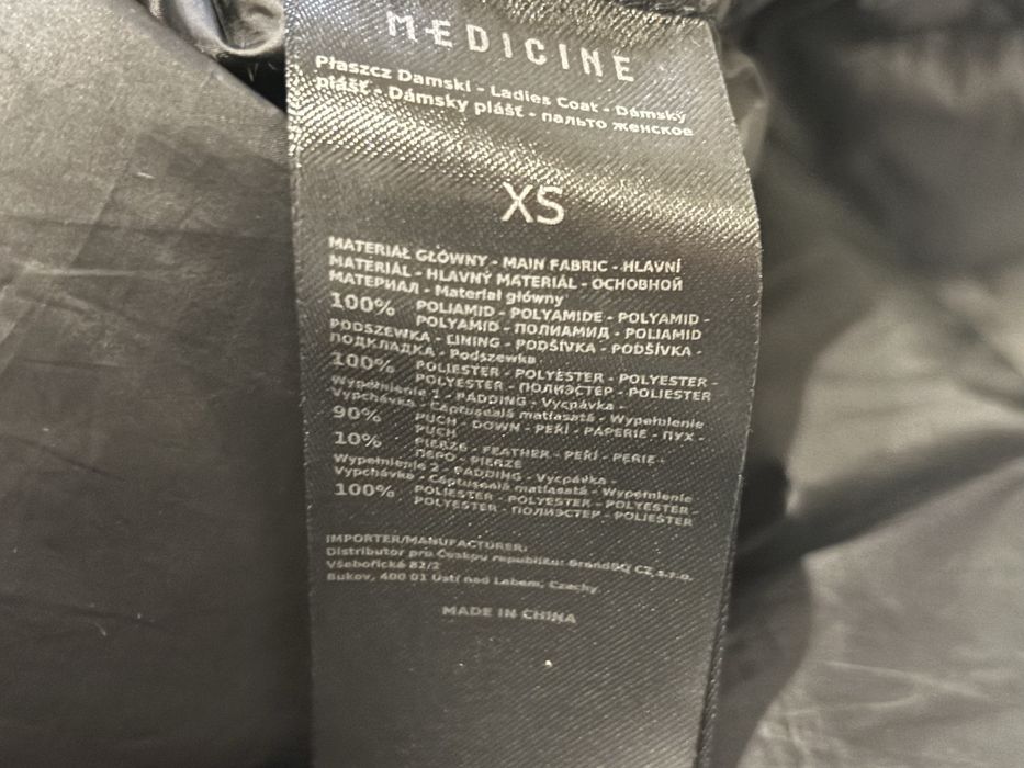 Płaszcz puchowy Medicine stan bdb. XS