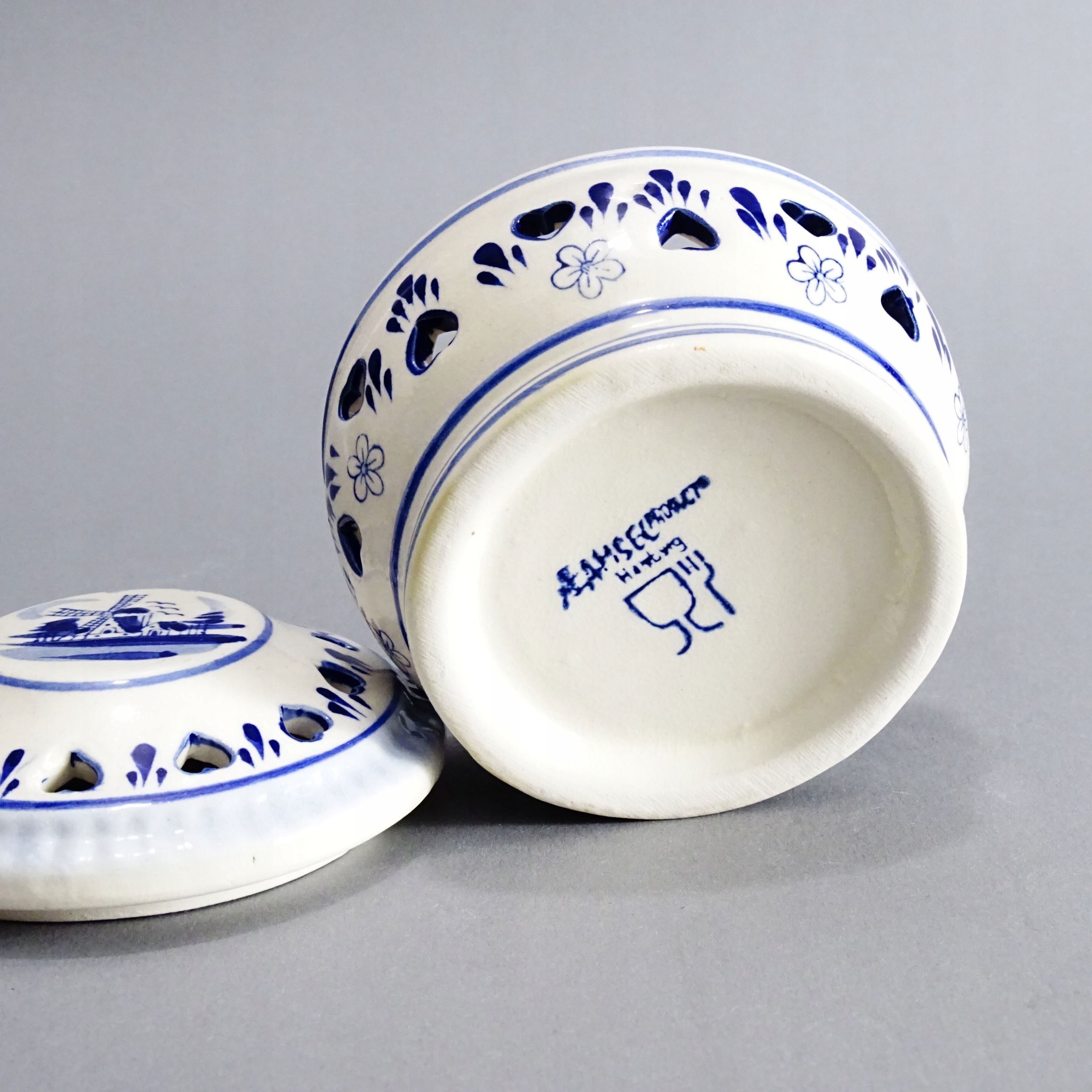 delft ceramiczny ażurowy malowany pojemnk