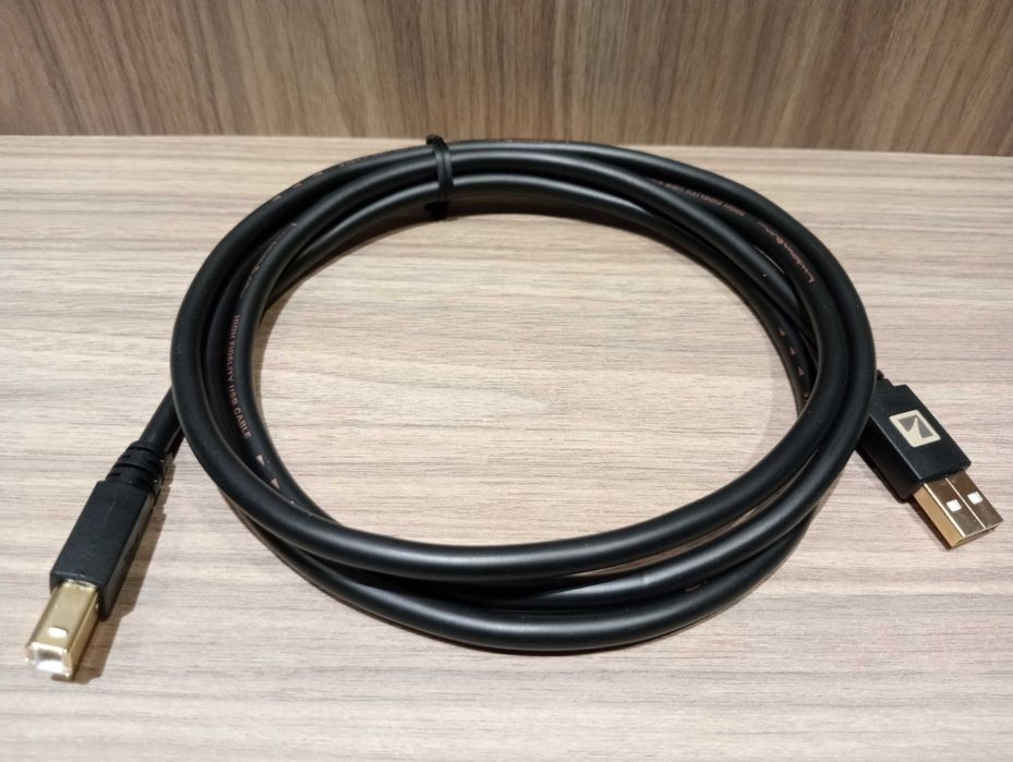 Luxman JPU-150 kabel USB A-B 1,5m.