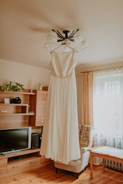 Suknia ślubna kolor Ivory