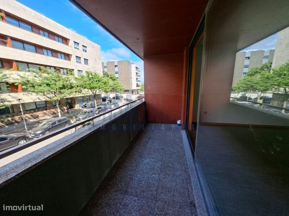 Apartamento T3 com Garagem, Elevador e Espaços Verdes - Vila do Conde