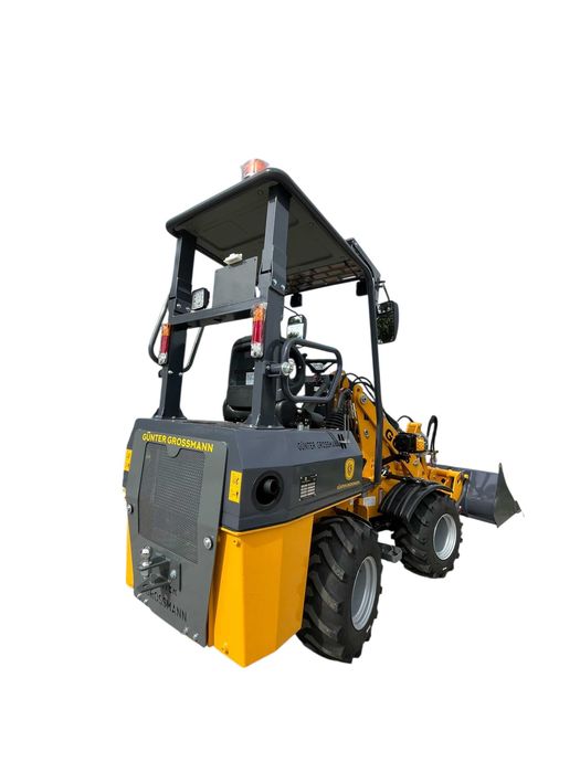 Miniładowarka, ładowarka przegubowa 600kg GG06 silnik PERKINS/KUBOTA
