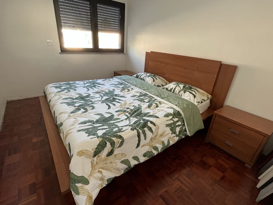 Vendo quarto casal