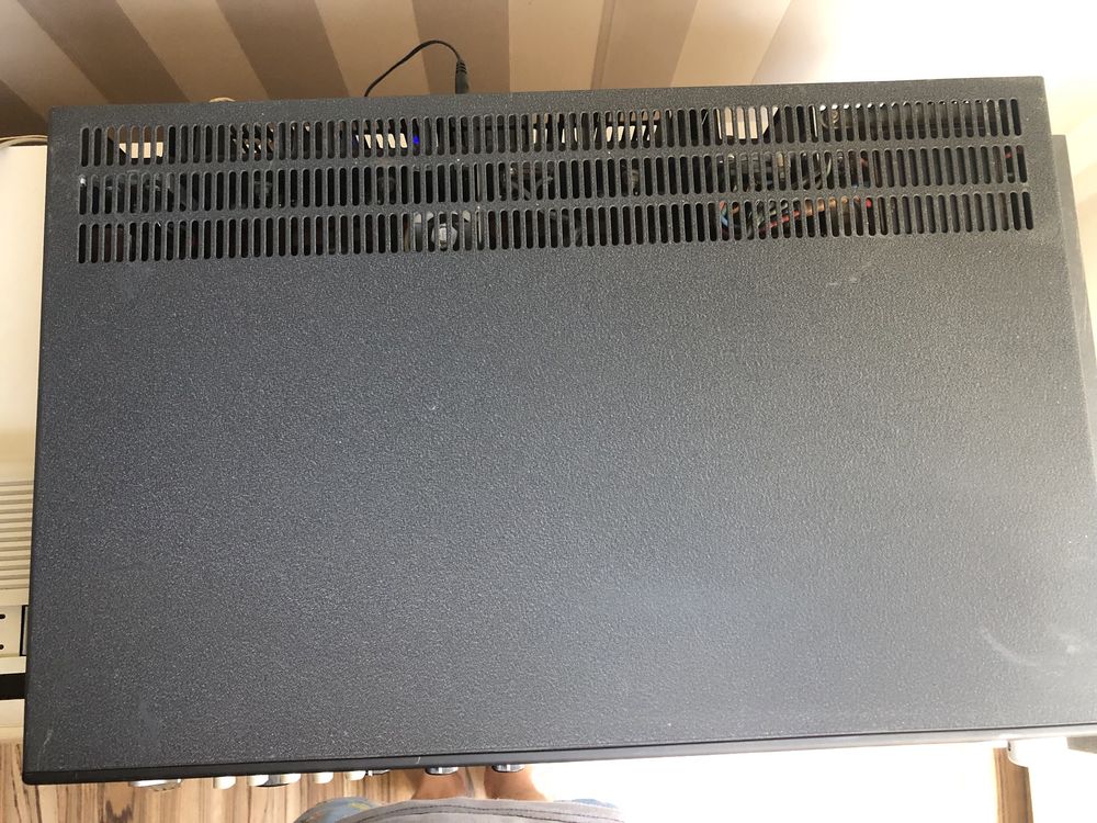 Amplituner Braun CEV 510