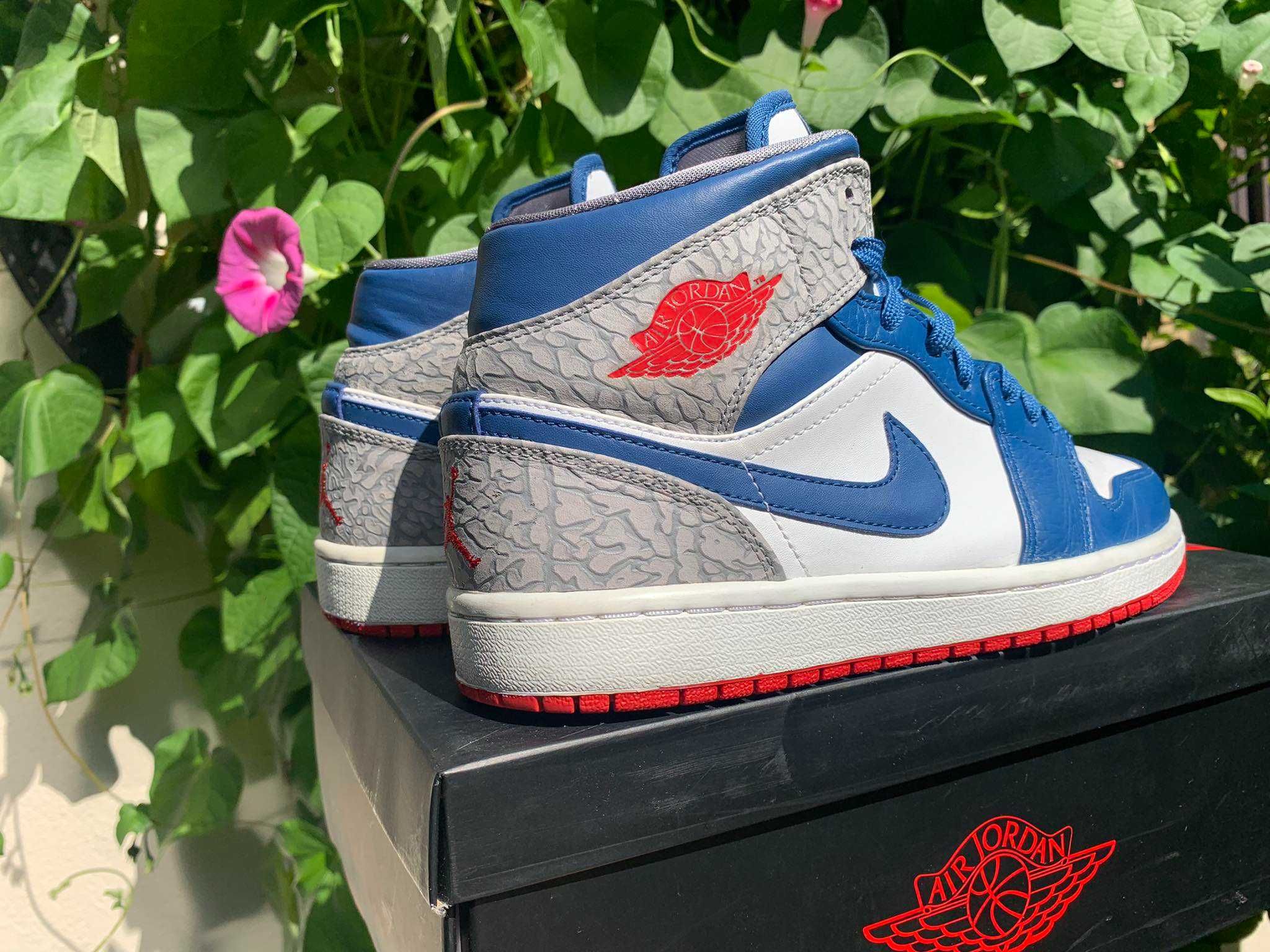 Rzadkie buty Air Jordan 1 mid True Blue z pudełkiem oryginalne  42.5