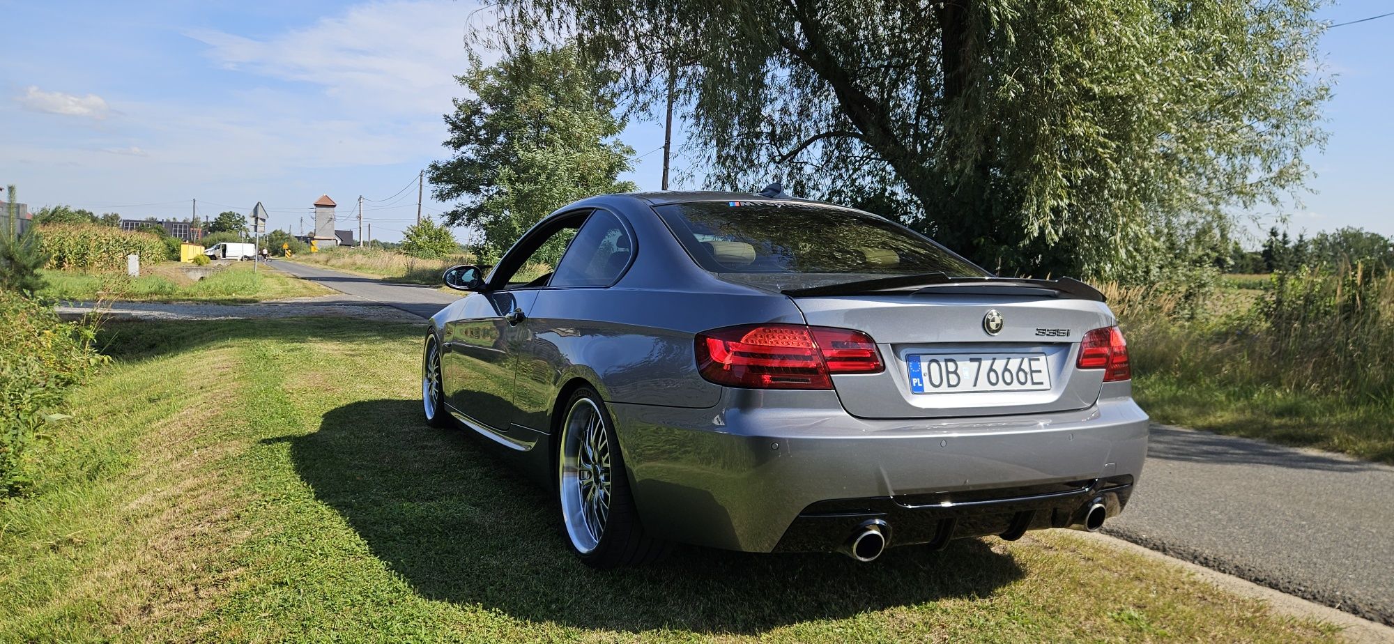 BMW   E92    335 I