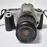 Máquina fotográfica analógica Canon EOS 300 + Canon EF 28-80mm II