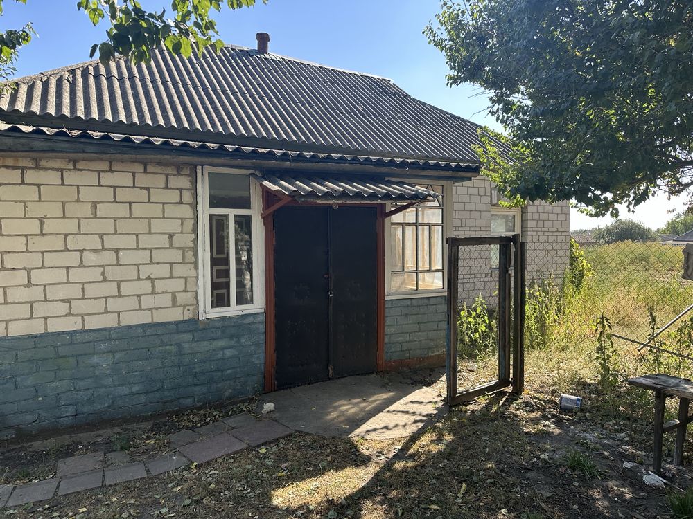 Будинок в селі Мазінки