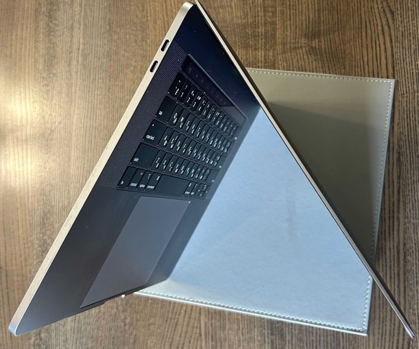Macbook Pro 15 2018 i7, 32 gb, 512 gb