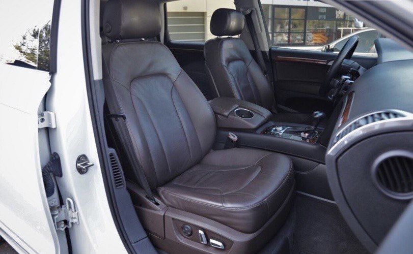 Продам Audi Q7 premium +