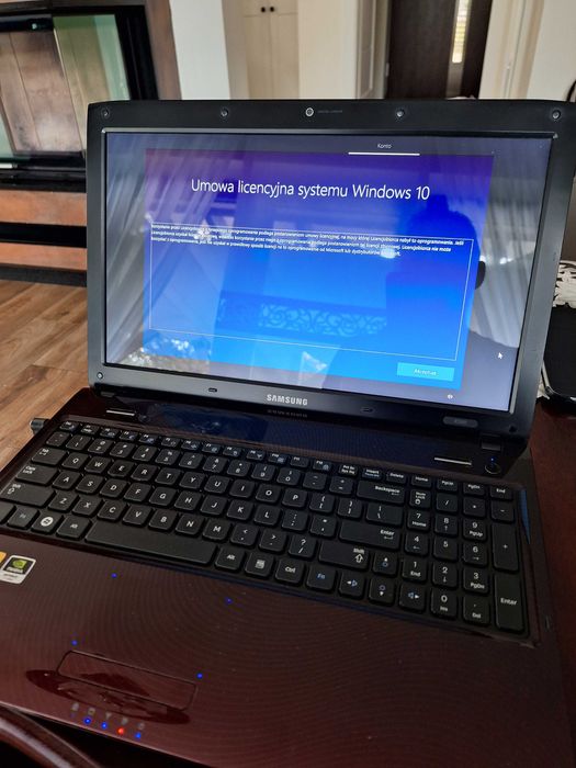 Laptop Samsung R580