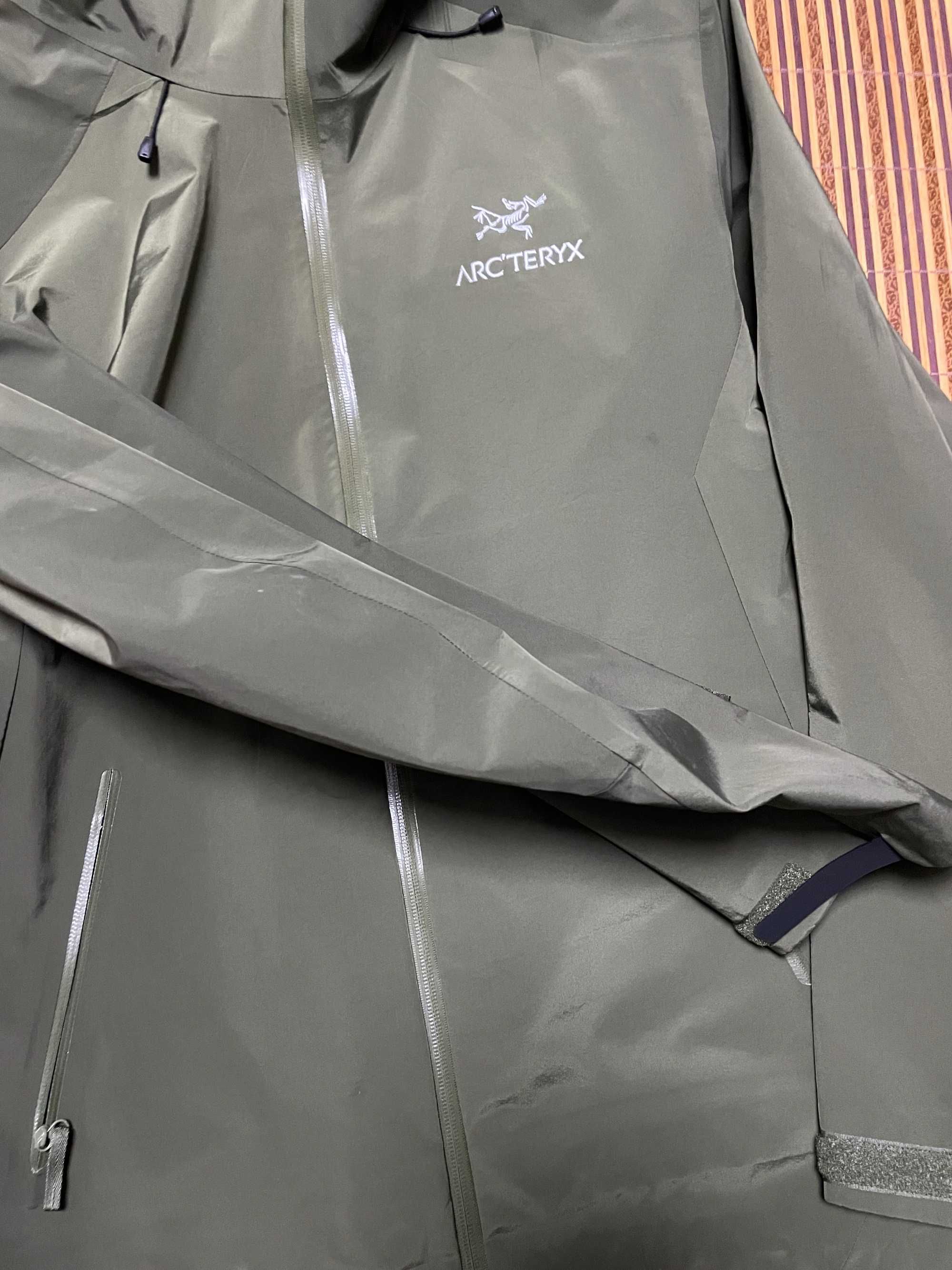 Handsome waterproof jacket