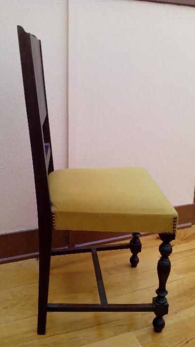 2 Cadeiras em Mogno Ebanizado