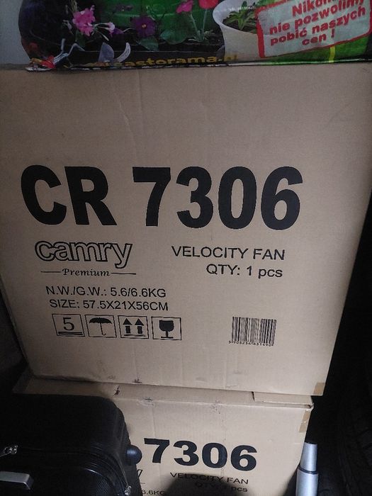 Wiatrak Camry CR 7306