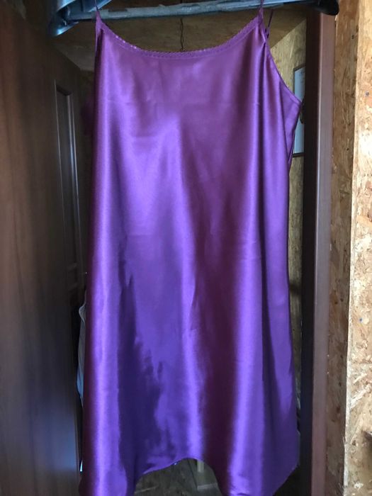 Koszula nocna satynowa fioletowa lub jasnoniebeska, biała, ecru