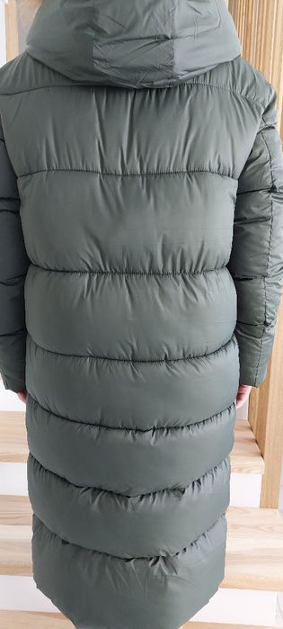 Пальто довге на зиму розмір М.