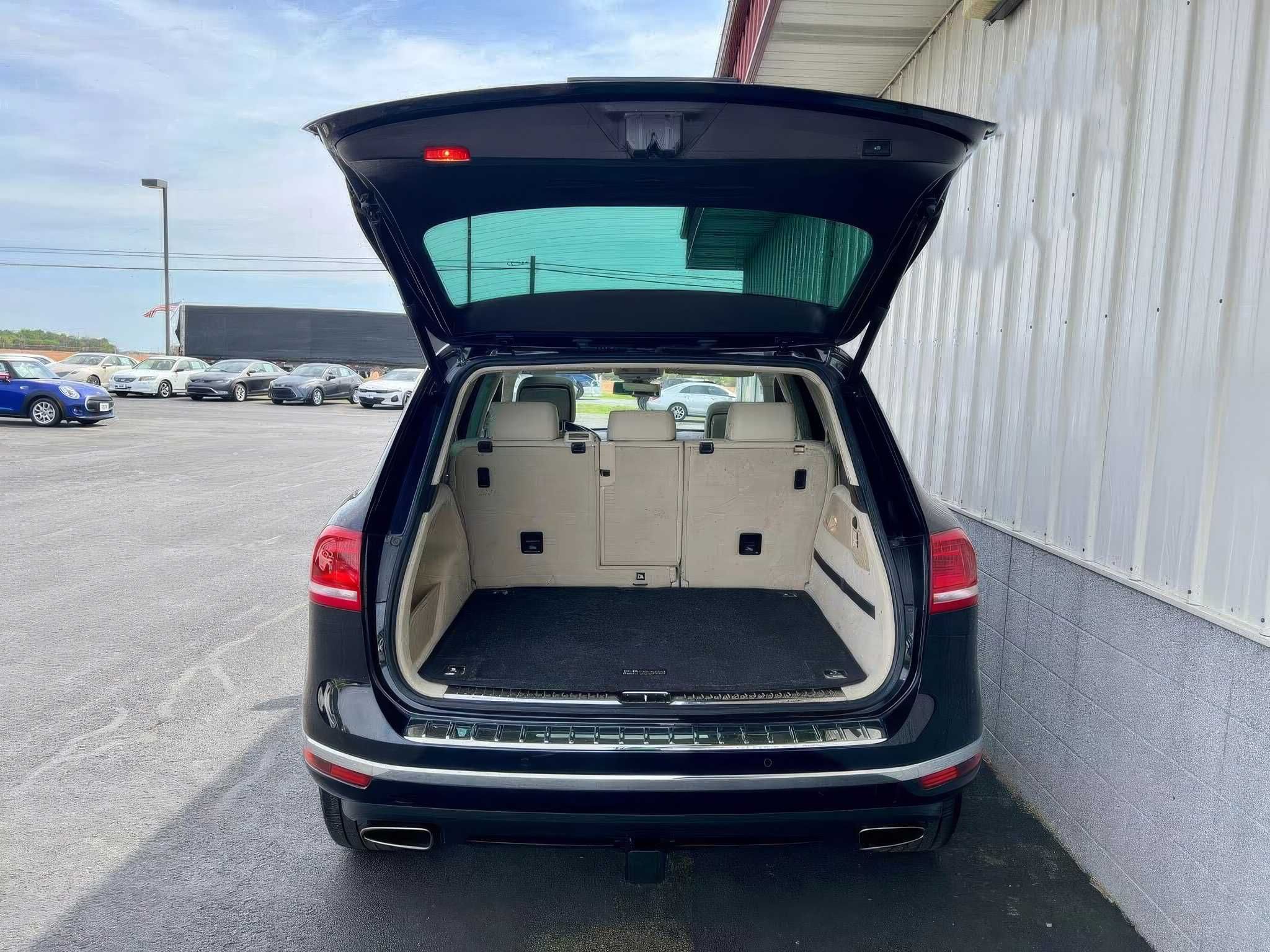2016 Volkswagen Touareg TDI Lux