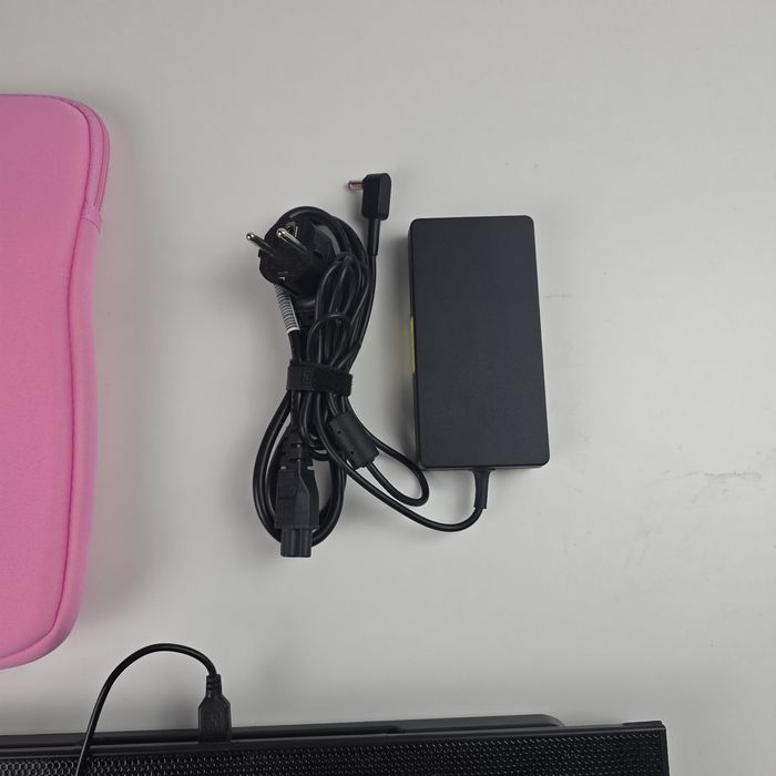 Notebook Acer Nitro V 15, stan idealny