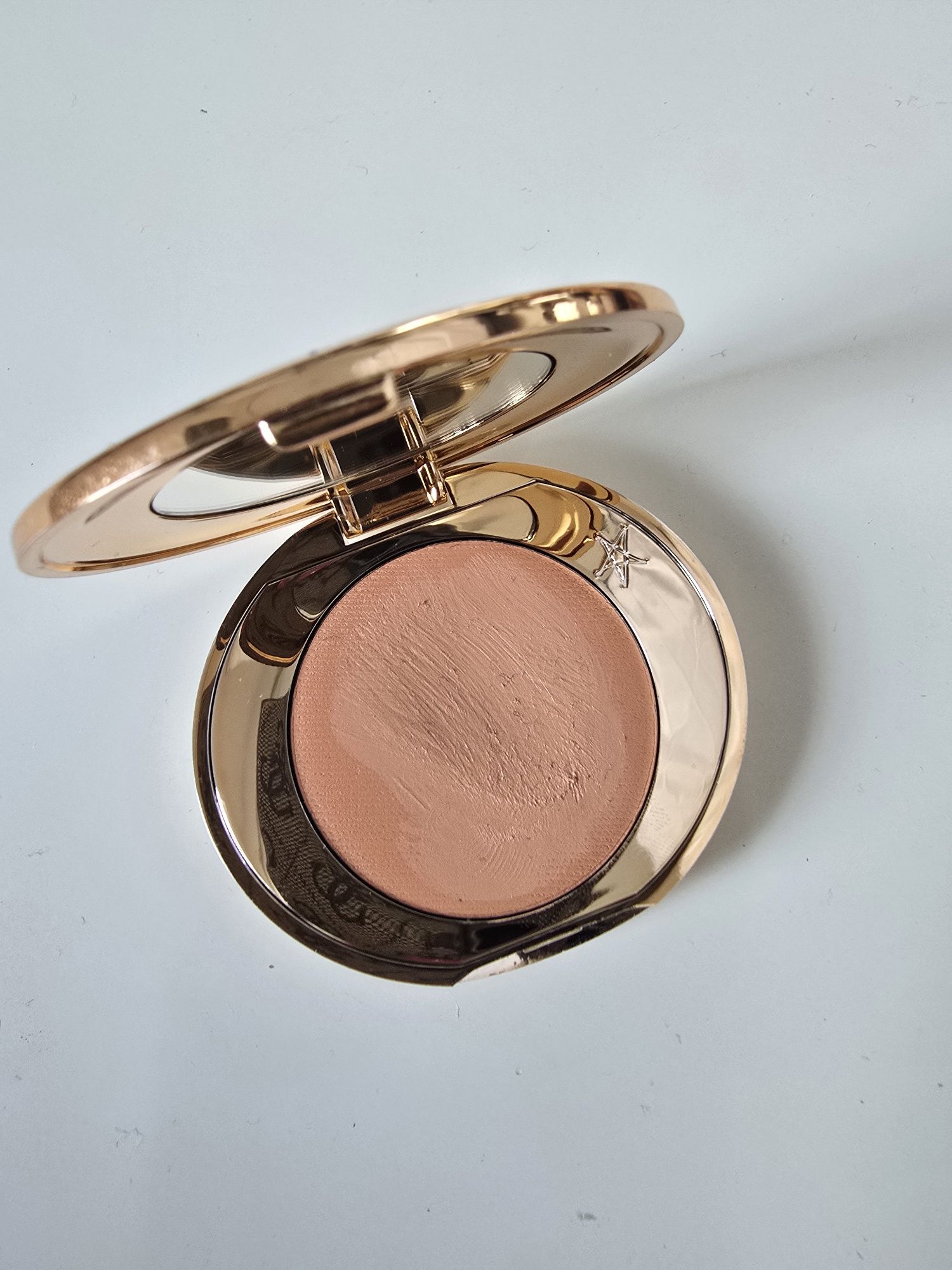 Charlotte Tilbury korektor 2 medium