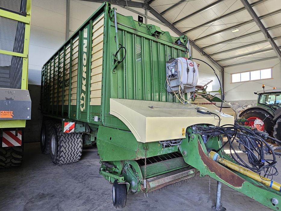 Krone ZX450 GD przyczepa zbierająca objętościowa Claas Kaweco Bergmann