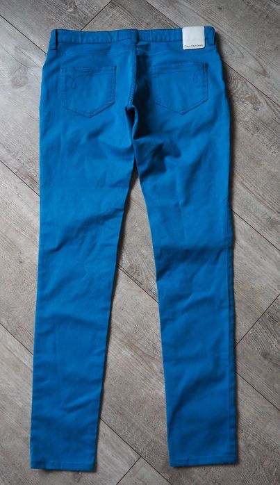 Calvin Klein_low rise_jeansy niebieskie_rozmiar 32
