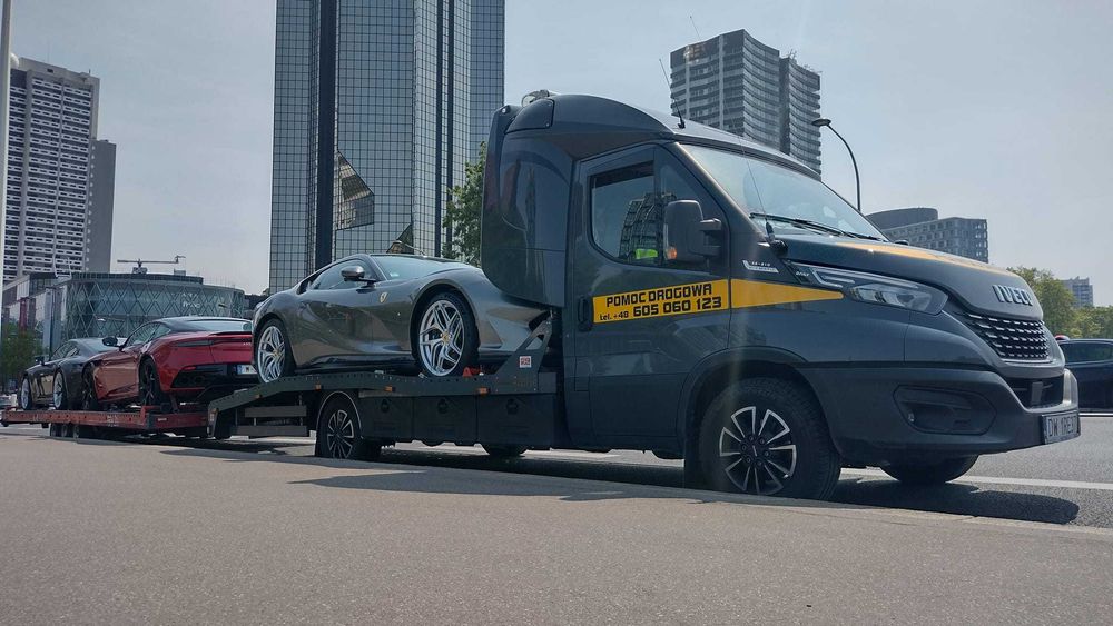 Pomoc Drogowa OŁAWA A4. Transport aut klasy premium Europa