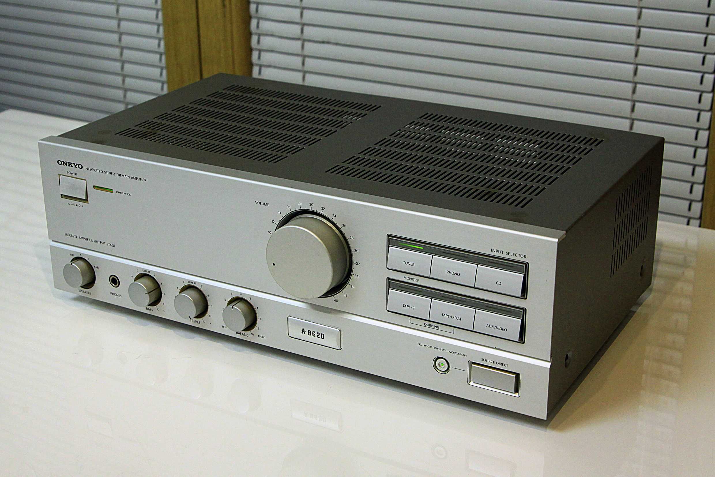 Wzmacniacz ONKYO A-8620