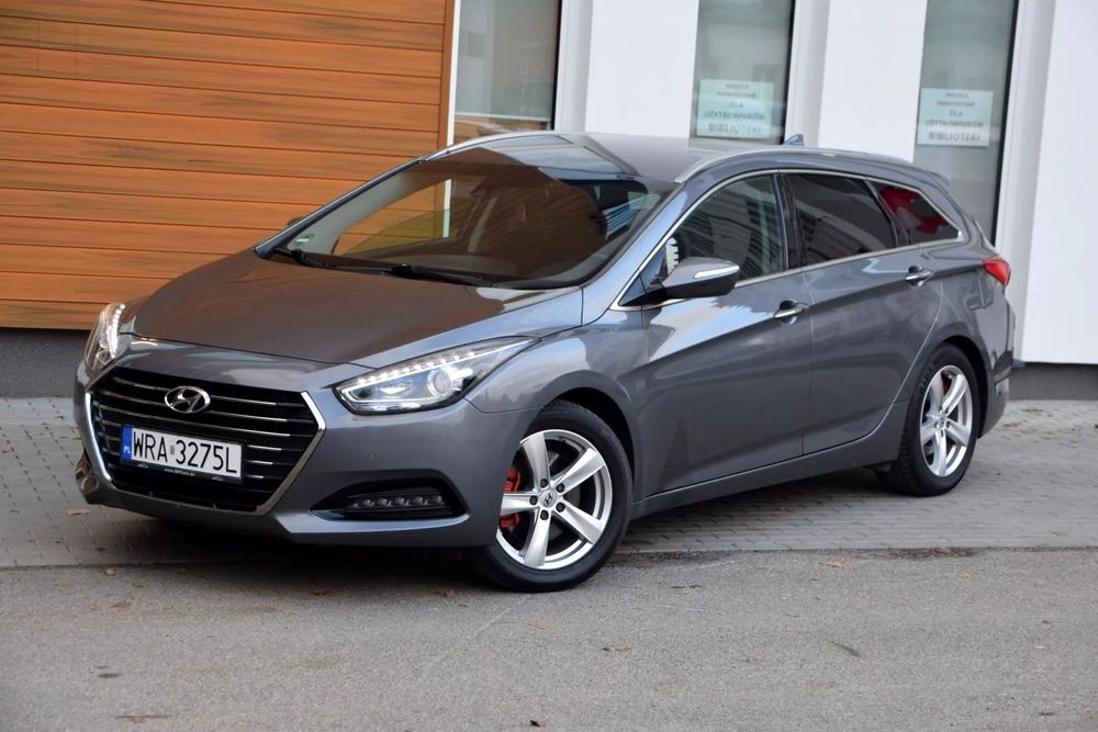 Hyundai i40 1.7D 141KM Klimatronik~ Navi ~ Kamera~ Grzane fotele~ Nowy dwumas