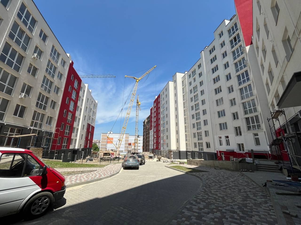 Продається 3кімн.+ Кухня студія VIP Квартира в новобудові БК Сузір'я