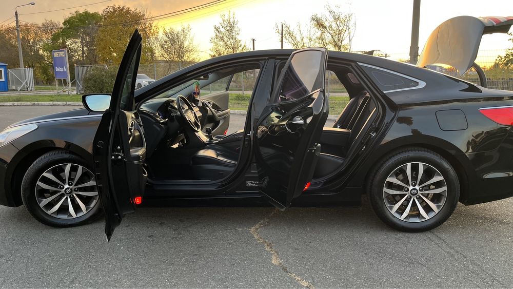 Продам хюндай Грандер 2012 года .