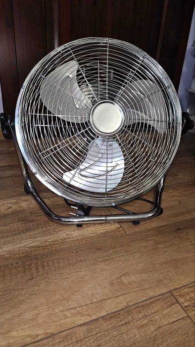 Cyrkulator podłogowy Wentylator Wiatrak 35cm 50W chrom