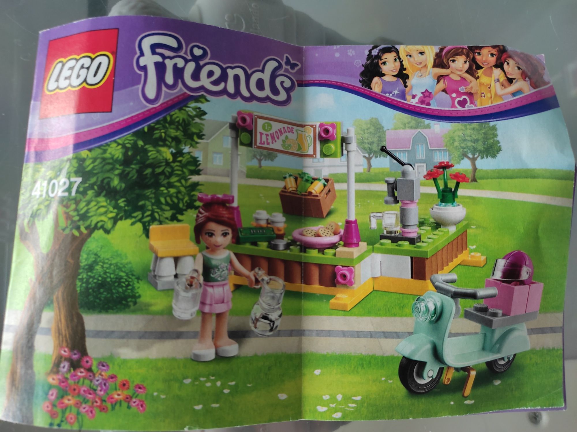 LEGO Friends 41027 Stoisko Mii z napojami