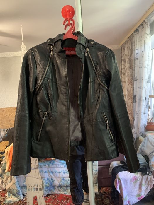 Женская кожаная куртка