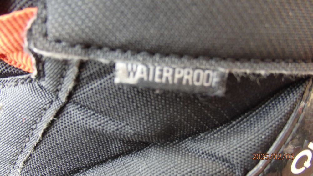 Buty zimowe męskie marki Quechua rozmiar 42.