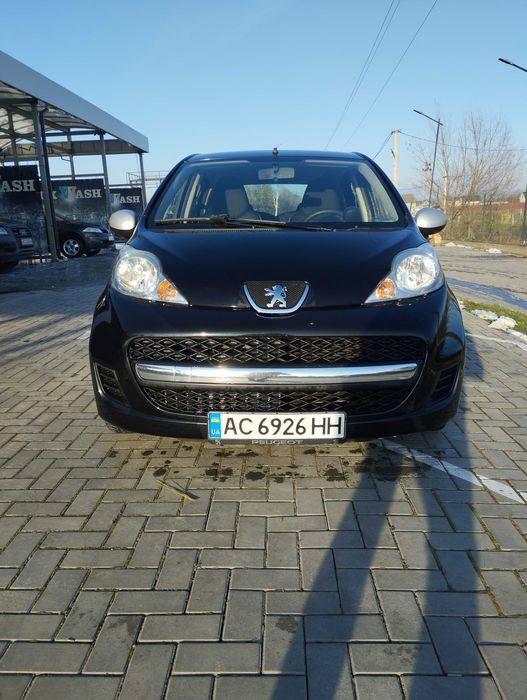 Продаж автомобіль