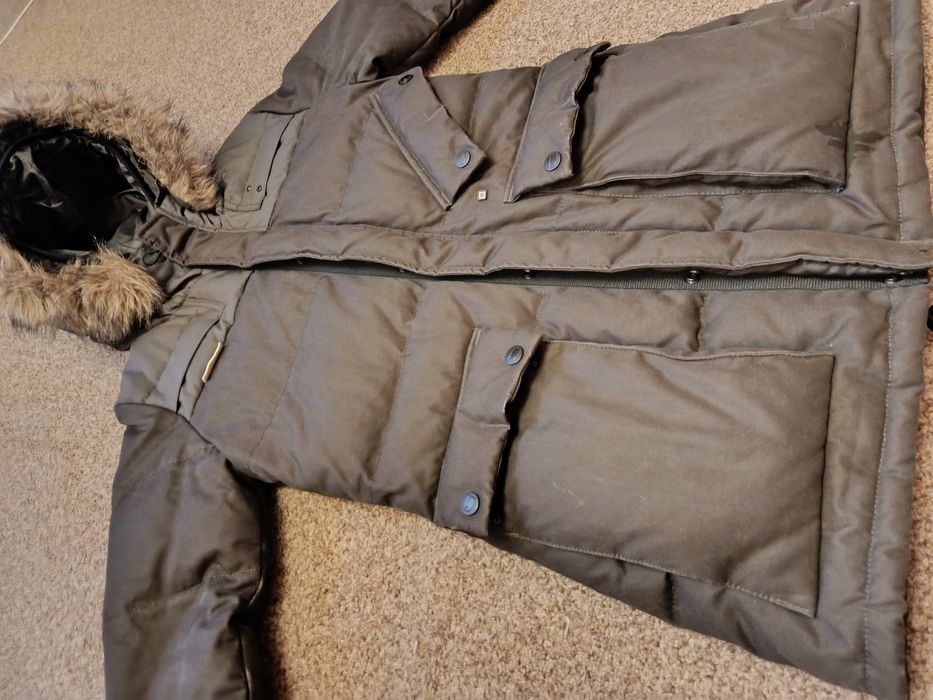 Продам пуховик куртка верхняя одежда зимняя ветровка