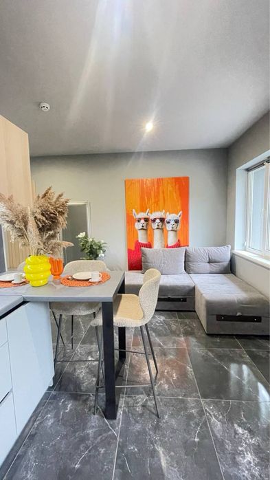 Двоповерхові апартаменти Чернівці світло і вода не вимикаються